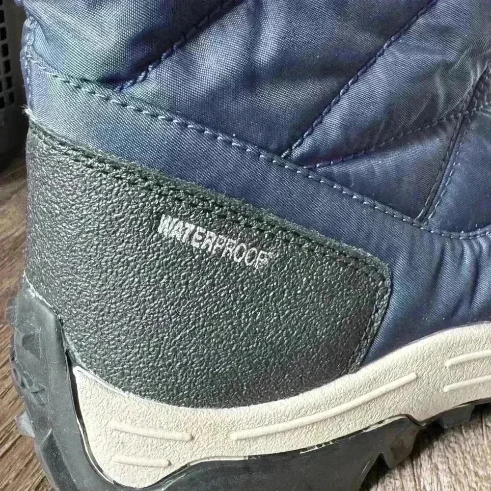 Geox boy rain and snow boots size 5